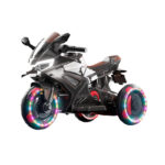 Three wheeled motorcycle with dual drive